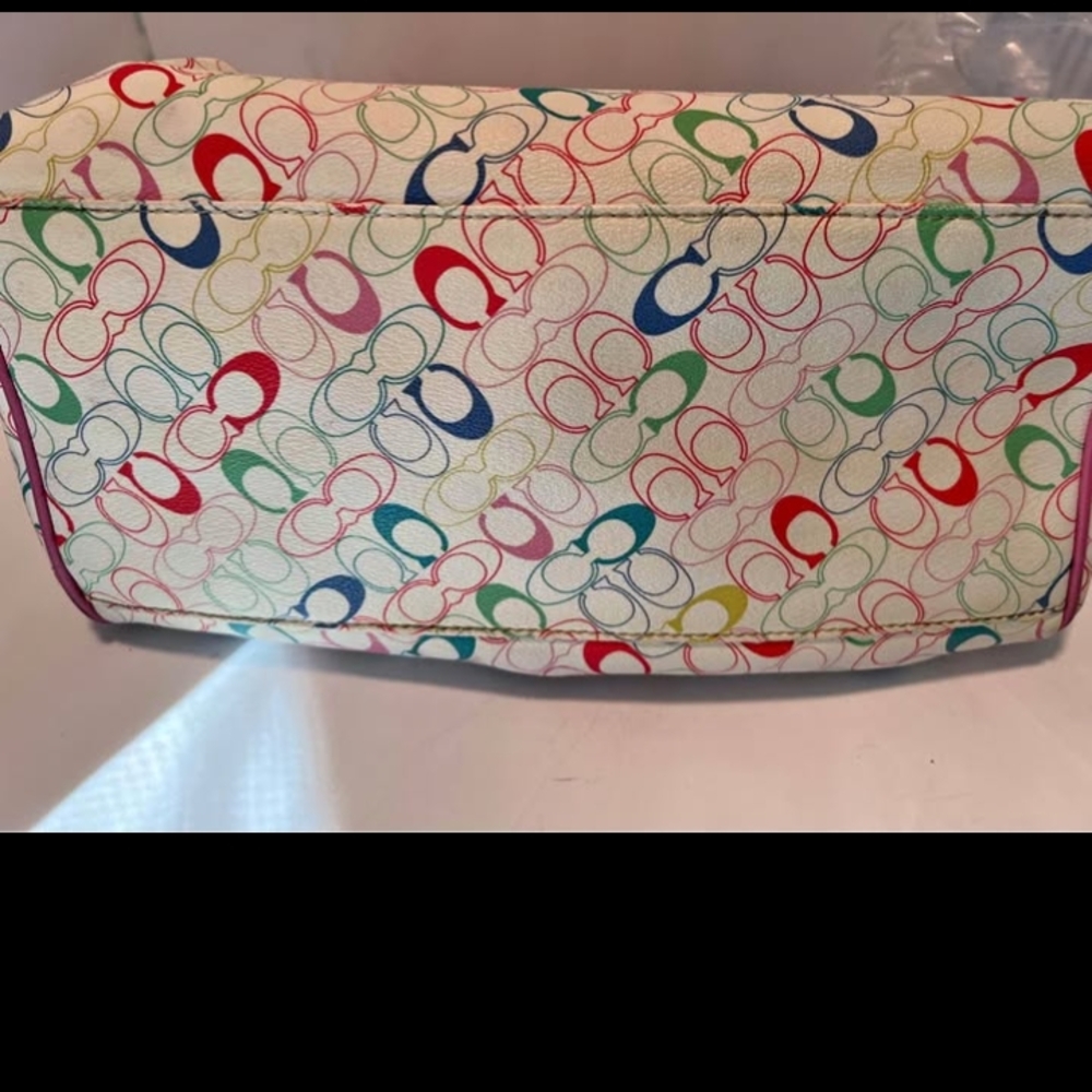 Coach Multicolor Signature Shoulder Bag - Picture 3 of 7